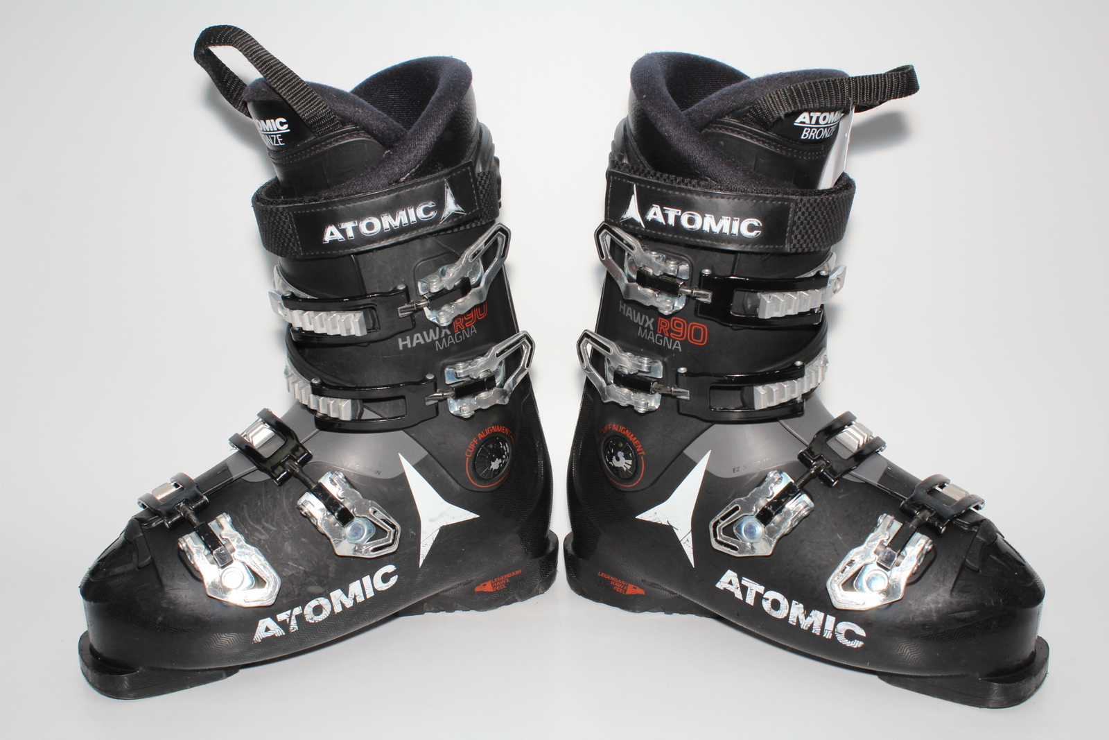 Lyžařské boty Atomic Hawx Magna R90 vel. EU40.5 flexe 90