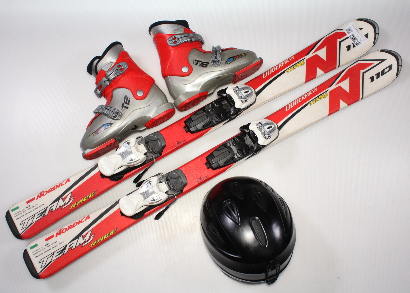 Dětské lyže NORDICA DOBERMANN TEAM RACE J 110 cm + lyžáky  33EU + helma