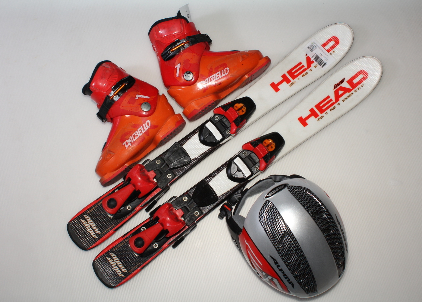 Dětské lyže HEAD SUPERSHAPE TEAM 77 cm + lyžáky  29EU + helma