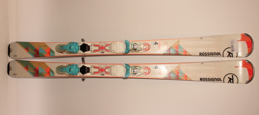 Dámské lyže ROSSIGNOL FAMOUS 4 PINK 142cm 