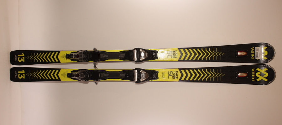 Lyže VOLKL RACETIGER SC black/yellow 165cm rok 2022