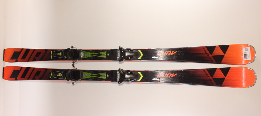 Lyže FISCHER RC4 THE CURV Ti 157cm rok 2020