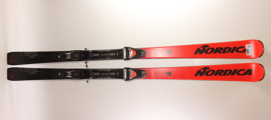 Lyže NORDICA DOBERMANN SPITFIRE Ti 70 160cm rok 2024