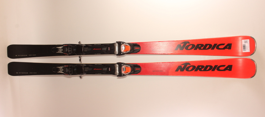 Lyže NORDICA DOBERMANN SPITFIRE Ti  156cm rok 2025