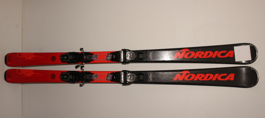 Lyže NORDICA SPITFIRE 73  162cm rok 2024