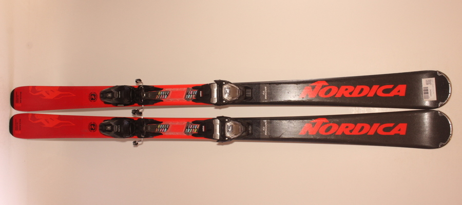 Lyže NORDICA SPITFIRE 73  156cm rok 2024