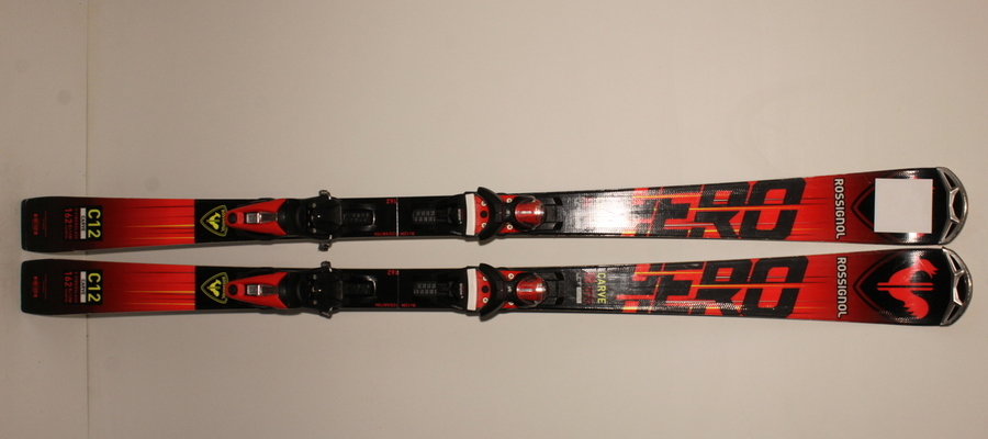 Lyže ROSSIGNOL HERO Carve  162cm rok 2024